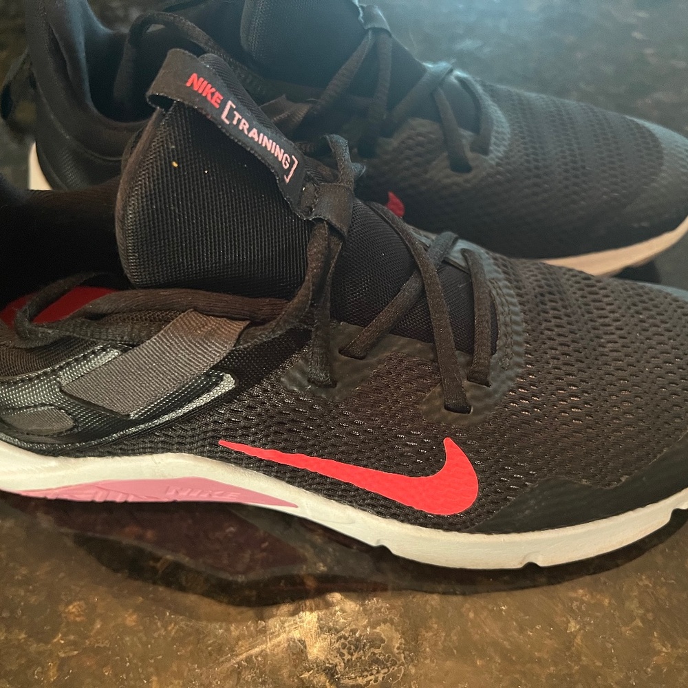 womens nike training shoes